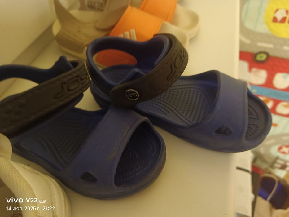 Детская обувь на лето 3 ,4 , 5 лет
