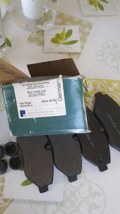 Накладки за "Рено Мастер" и "Фрд Фиеста куриер"-предни