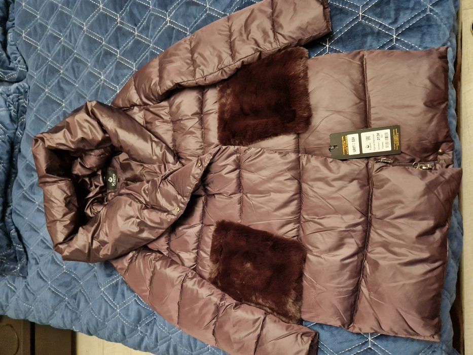 Продам Пуховик 50 размера