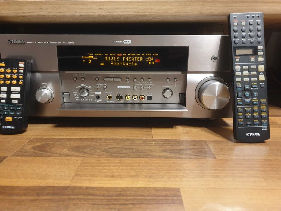 Ofer spre vanzare din colectia proprie, echipame audio, de la 300 lei