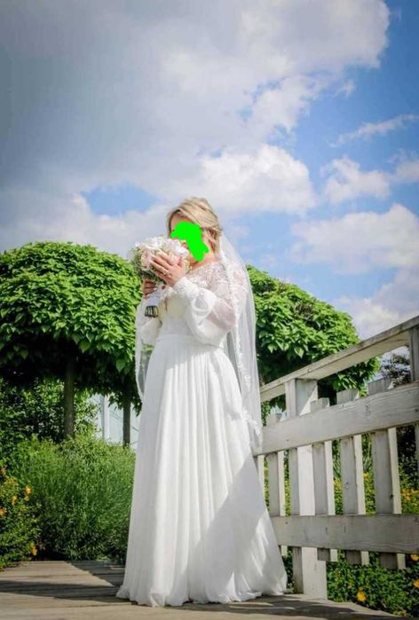Vând rochie mireasă din colecția  REINA de la CASA DE MODĂ ROXY WHITE , CRAIOVA.