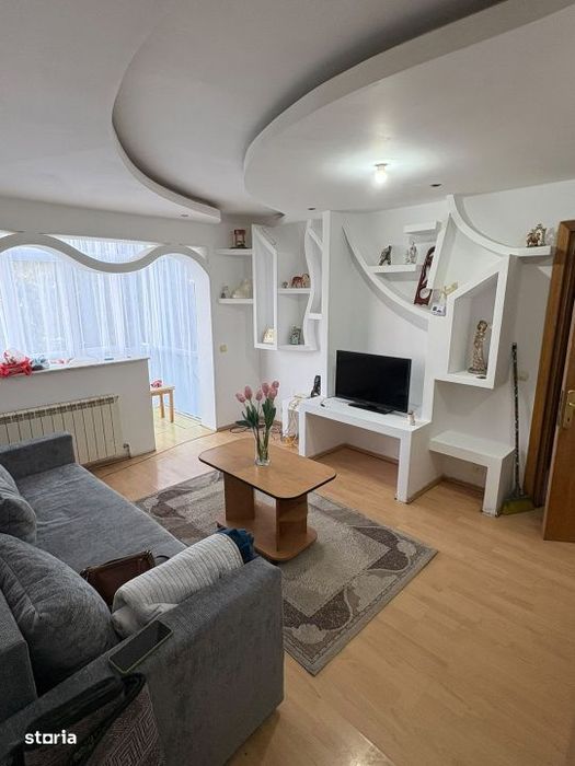 Apartament 3 camere, 60 mp, zona Craiovita Noua