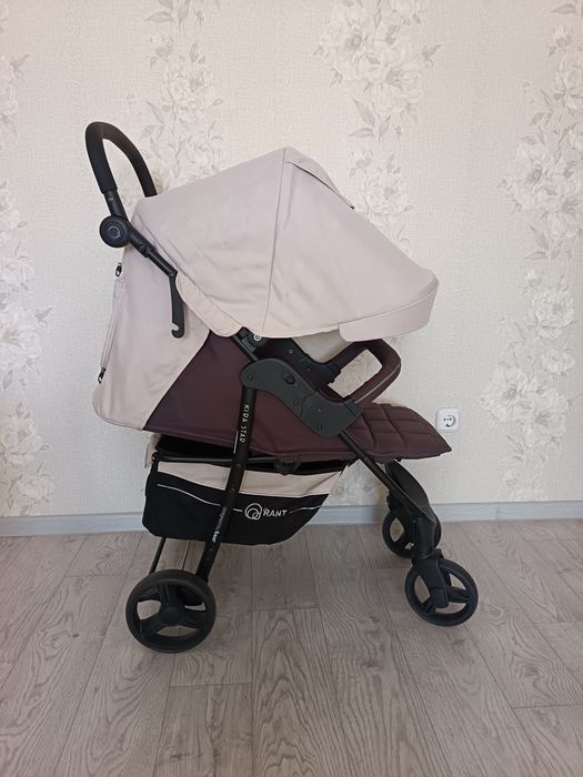 Продам детскую коляску