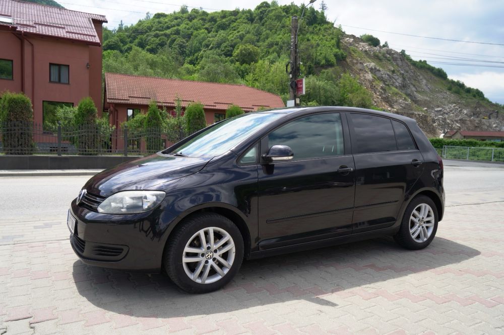 VOLKSWAGEN Golf Plus 2011 — imagine 3