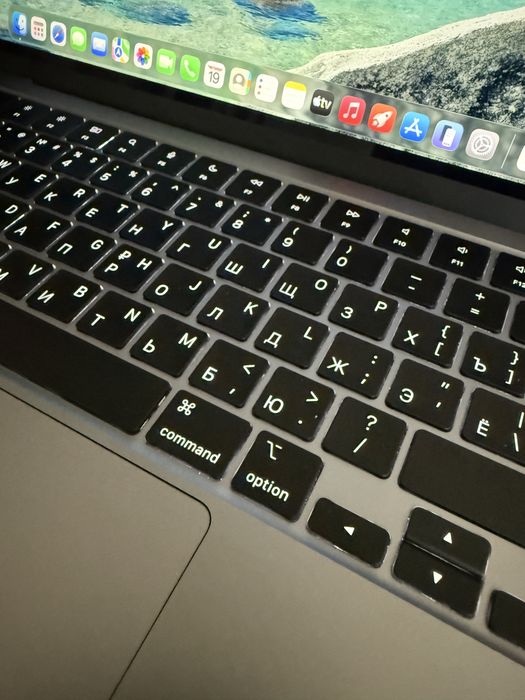 MacBook Air M2 / 2023 / SSD 256Gb