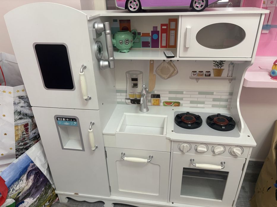 Детска дървена кухня