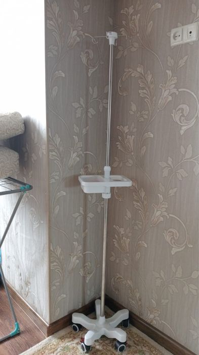 Штатив медицинский