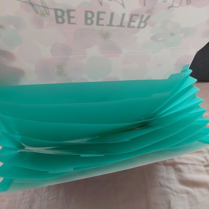 Servieta documente 8 compartimente cu elastic  multicolor 33/3/24,5