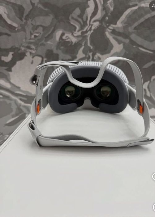 Apple Vision Pro M2 512Gb M/L .