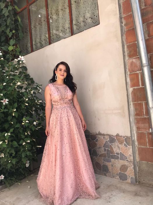 Rochie de nasa lunga cu pietricele