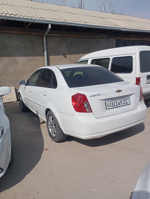 Lacetti avtomat 2011