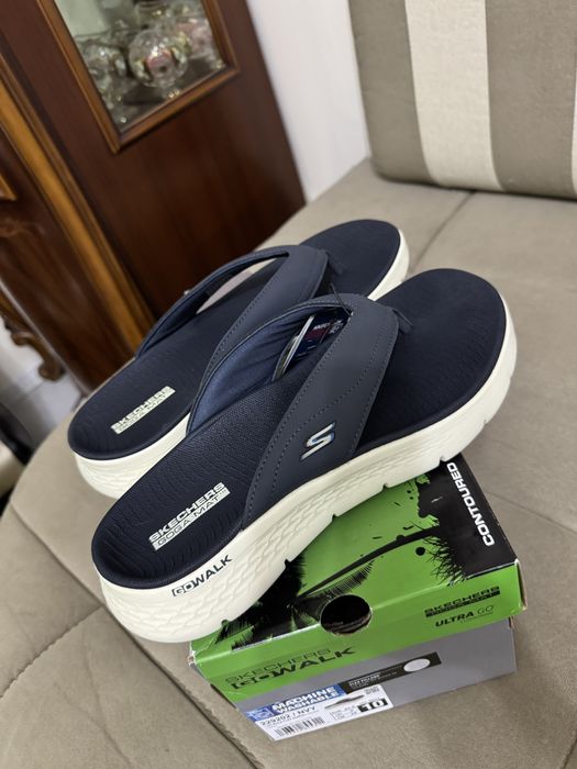 Оригинал кроксы и сланцы от бренда SKECHERS USA