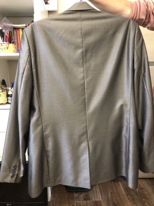 Продам мужской костюм