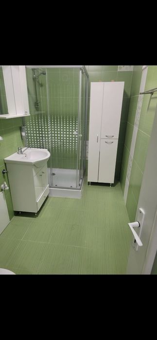 Închiriez  apartament 1 cameră, 42 m2, etaj 1. Central!