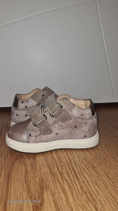 Pantofi bebelusi Geox Fetiță