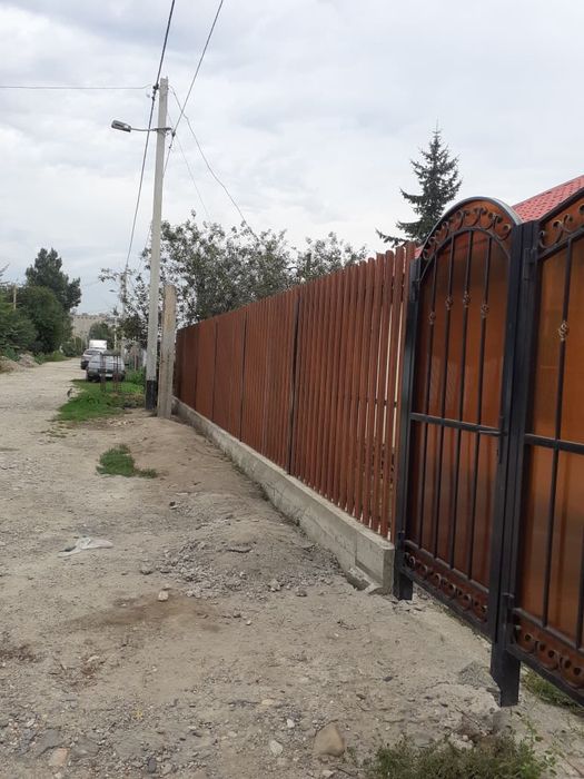 Установка заборов, кровельные работы, дома,бани  и беседки из сруба