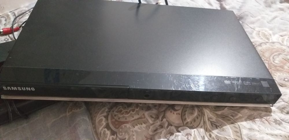 Цифровой,видеомагнитофон дисковый