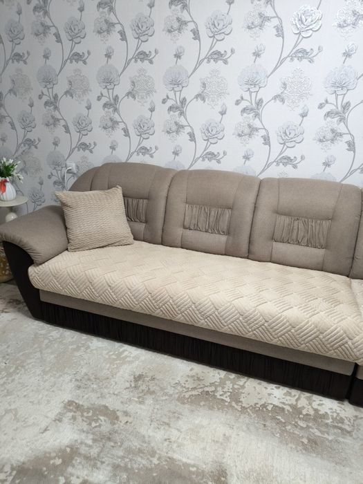 Продам диван 4 метра