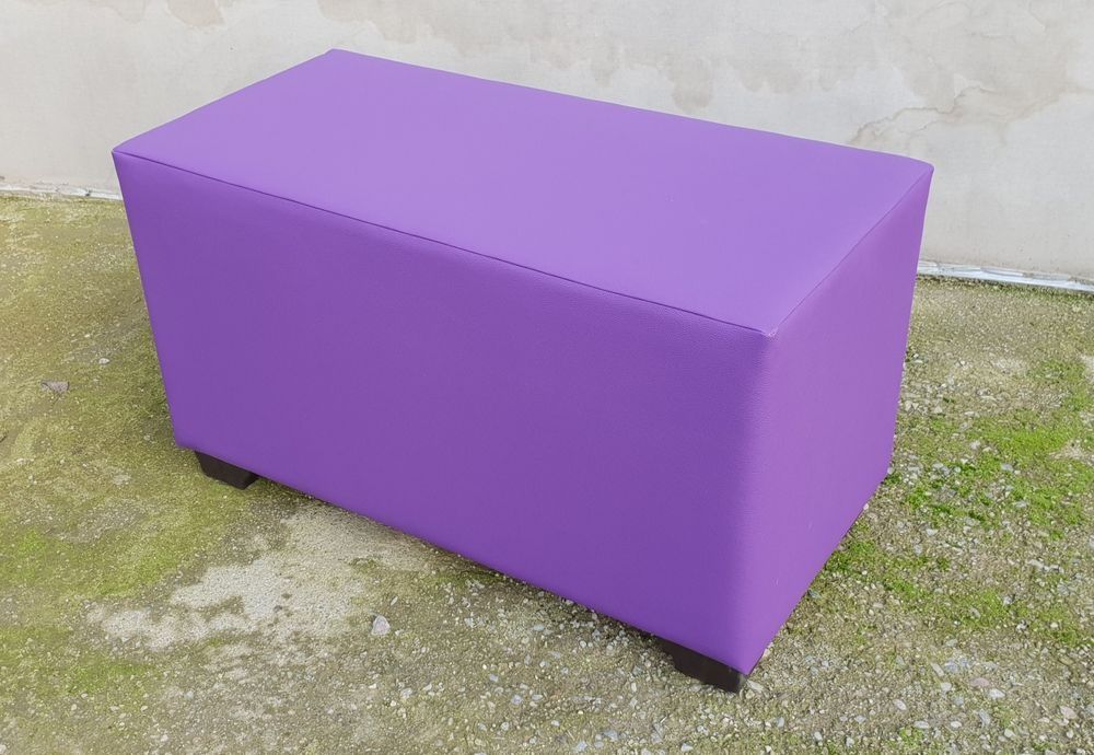 Качественные пуфики.