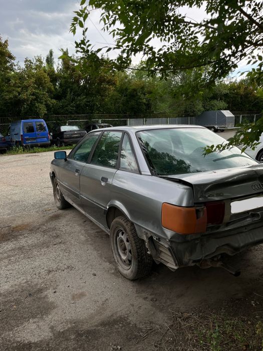 Продам Audi 80 1990 возможен торг
