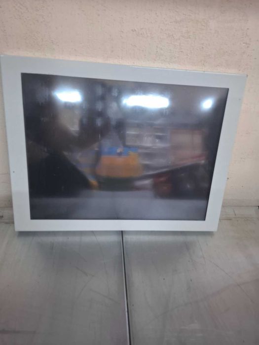 Цветен монитор 15″ TFT LCD VT-568MTC