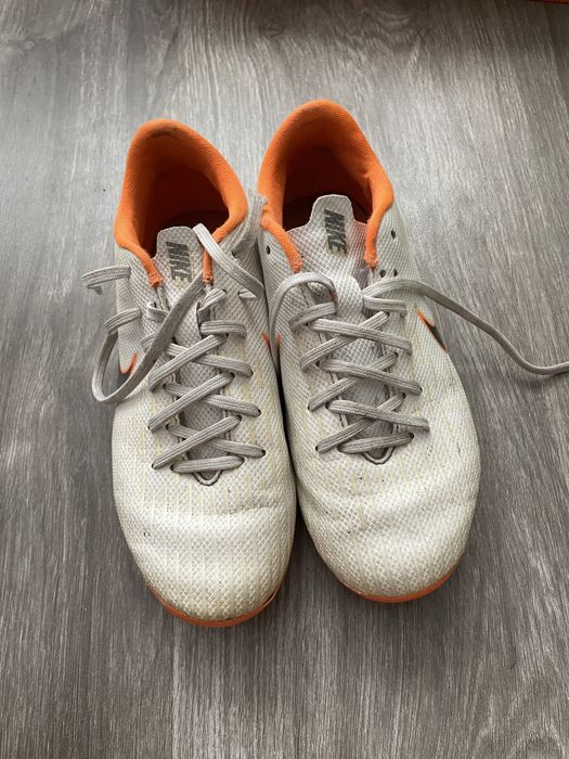 Футболни обувки найк