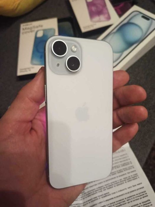 iPhone 15   256gb