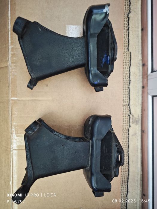 Продам подушки на 5vz-fe