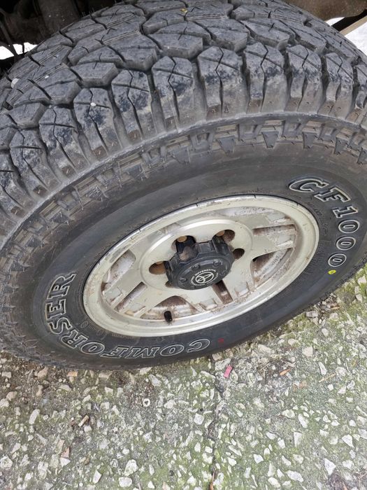 Два комплекта джанти с гуми за Toyota 4 runner 31/10.5/15 и 235/75/15 6х139.7