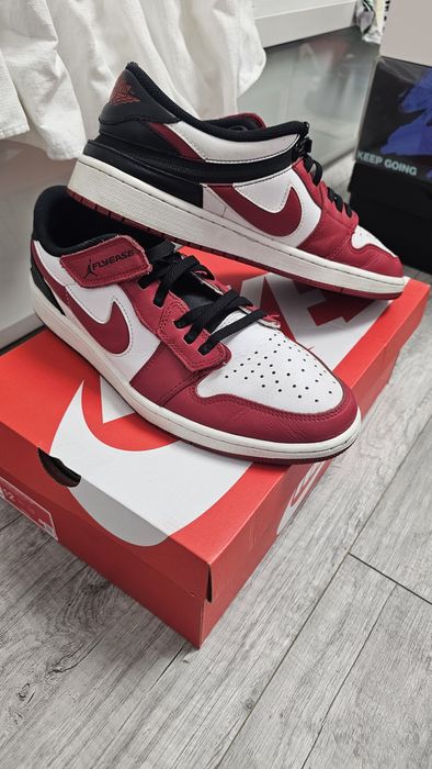 Nike Air Jordan 1 Low FlyEase
