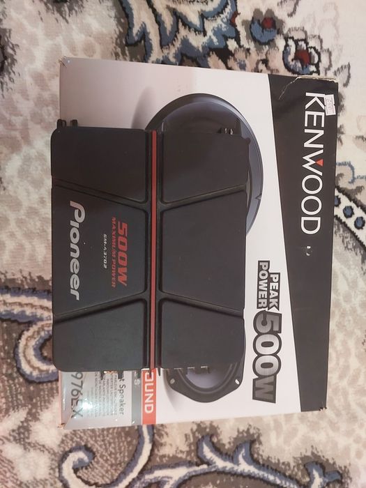 Kenwood kalonka sotiladi usilitili bn birga