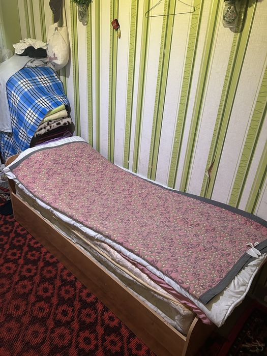 Продаю кровати срочно