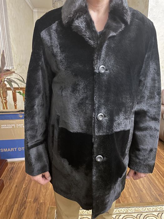 Продам шубу натуральную.