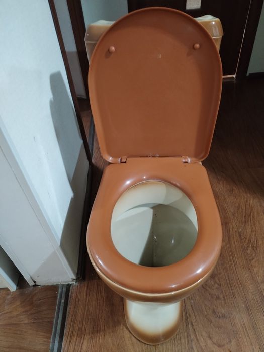 Продам унитаз б/у