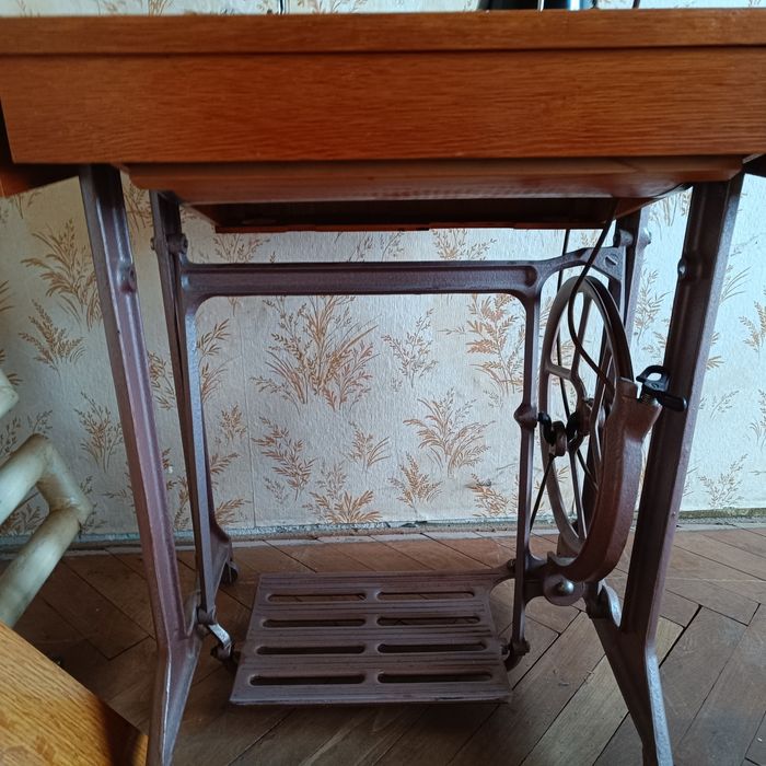 Стара шевна машина