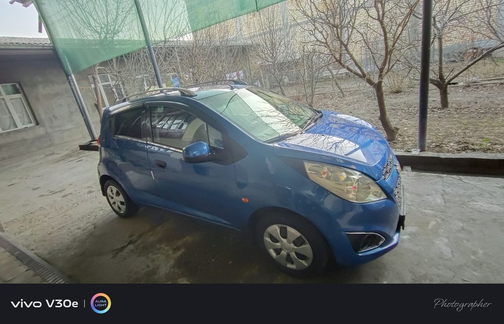 Srochni sotiladi Spark