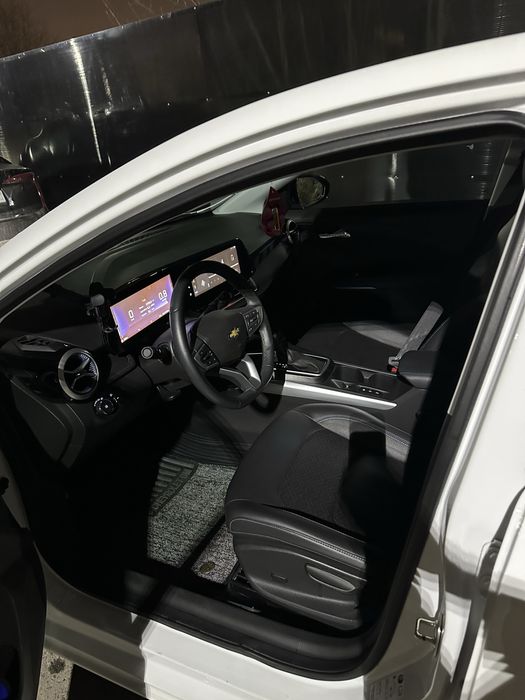 Продаю Шевроле Monza 1,3 T