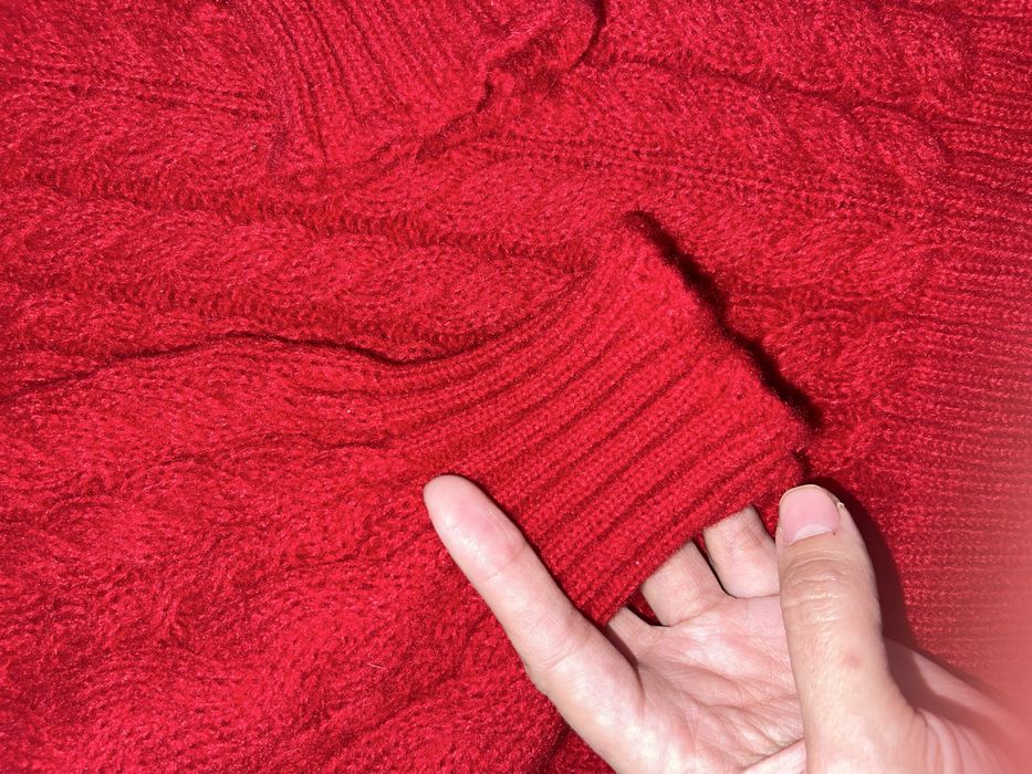 Ayollar uchun sviter