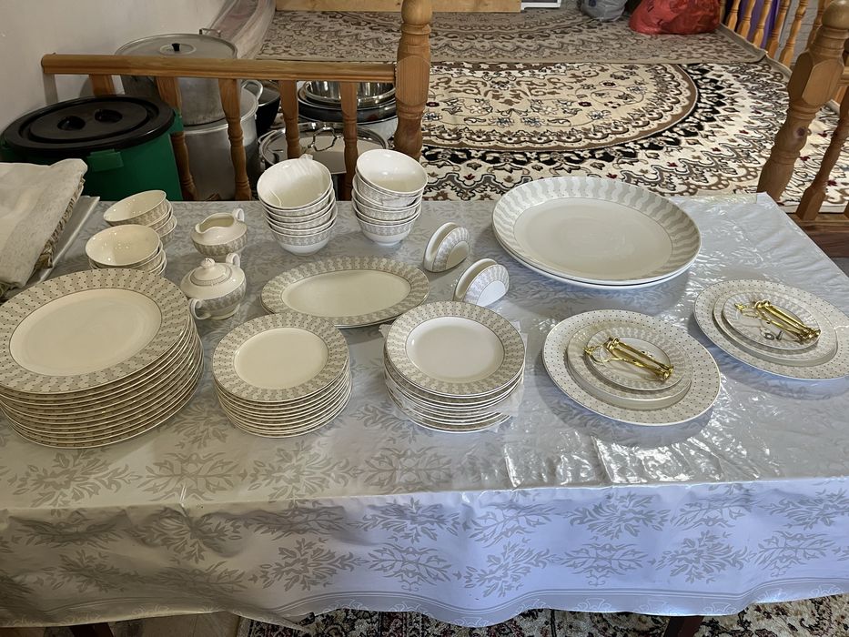 Продам посуду 122 предметы