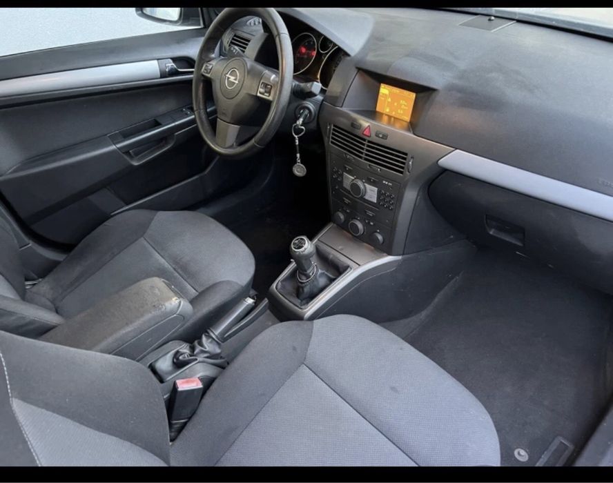 Опел Астра Н - първи и собственик