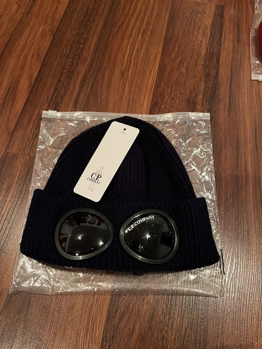 ultras cp company caciula cagula sapca borseta