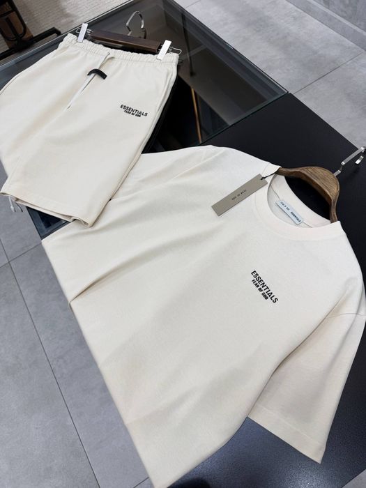 Compleu Essentials