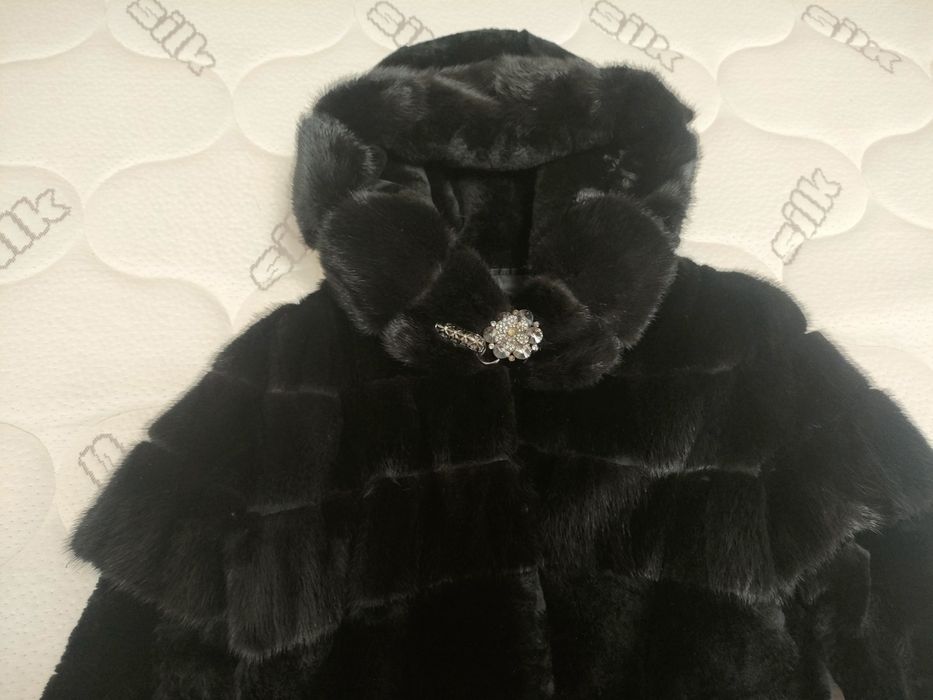 Продам мутоновую шубу