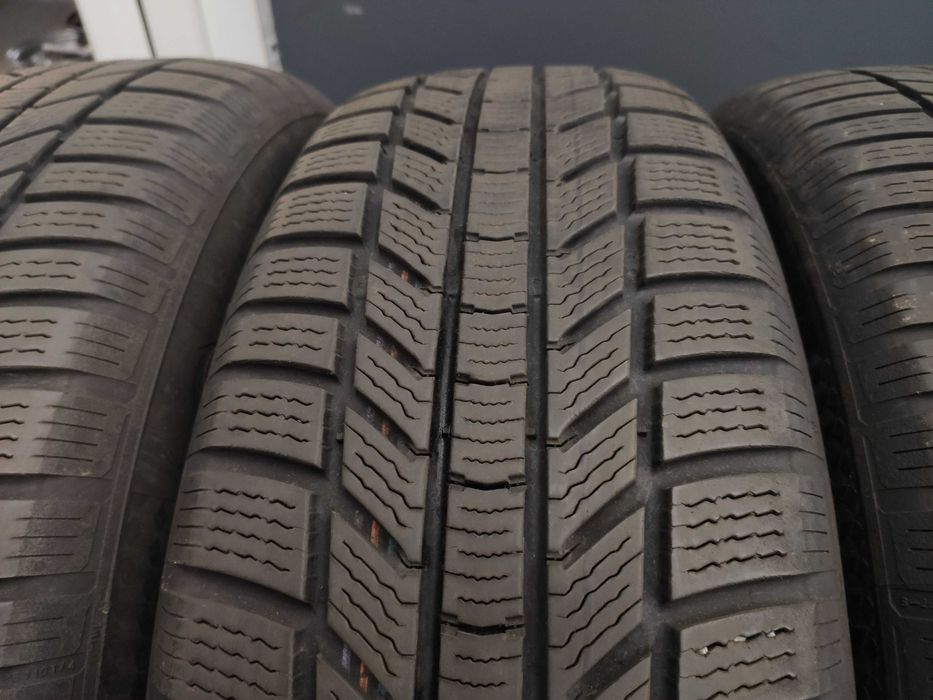 4бр Зимни Гуми 215 65 17 - Continental