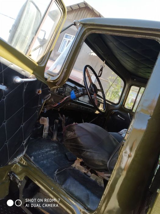 Zil sotiladi zil 130