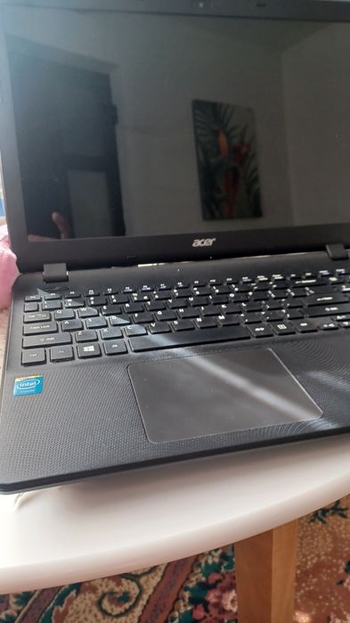 Vând laptop acer și imprimanta Canon