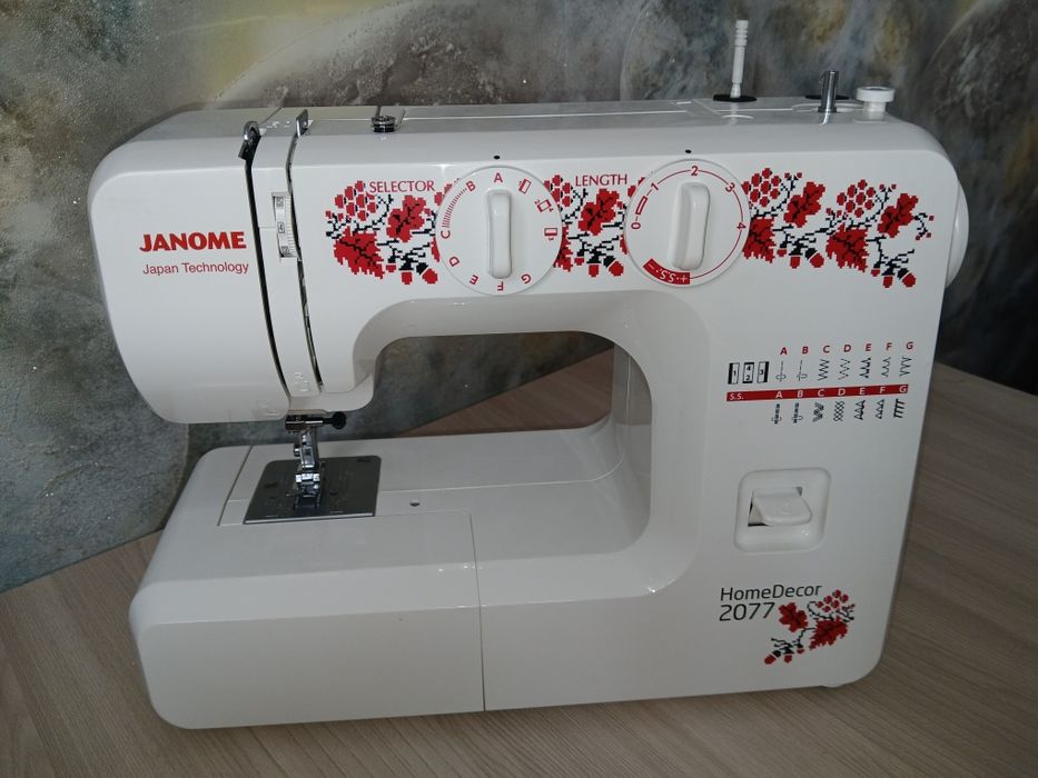 Швейная машинка JANOME