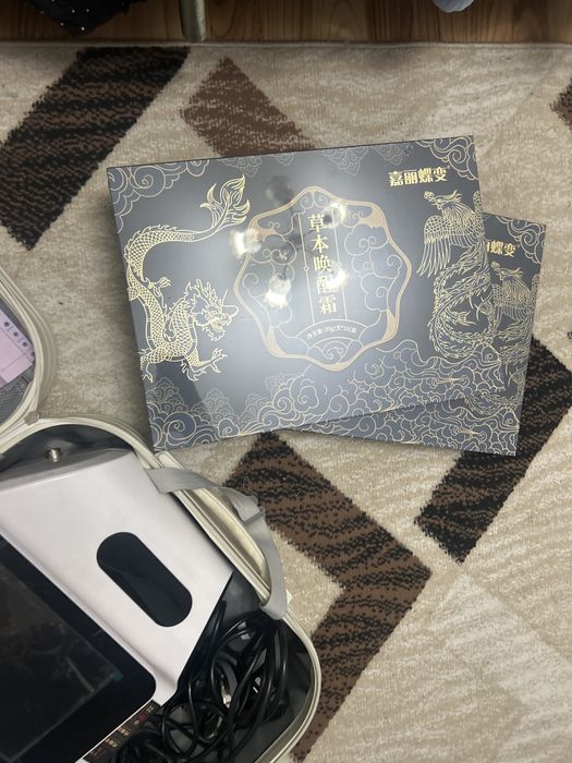 Продам массажер для тела и лица