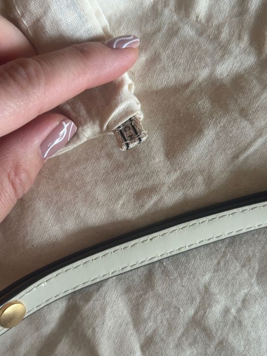 Чанта Tory Burch Robinson Spazzolato Convertible Crescent Leather Bag