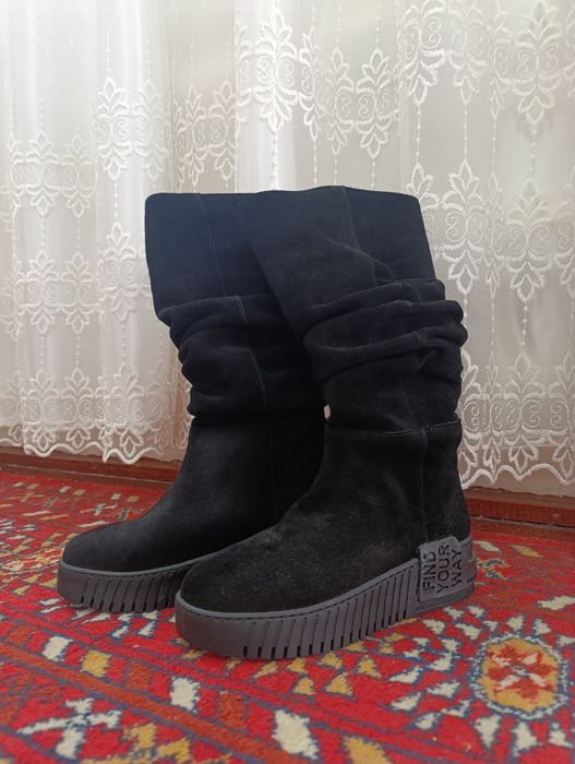 Мошенники не беспокоить. Сапоги из замши